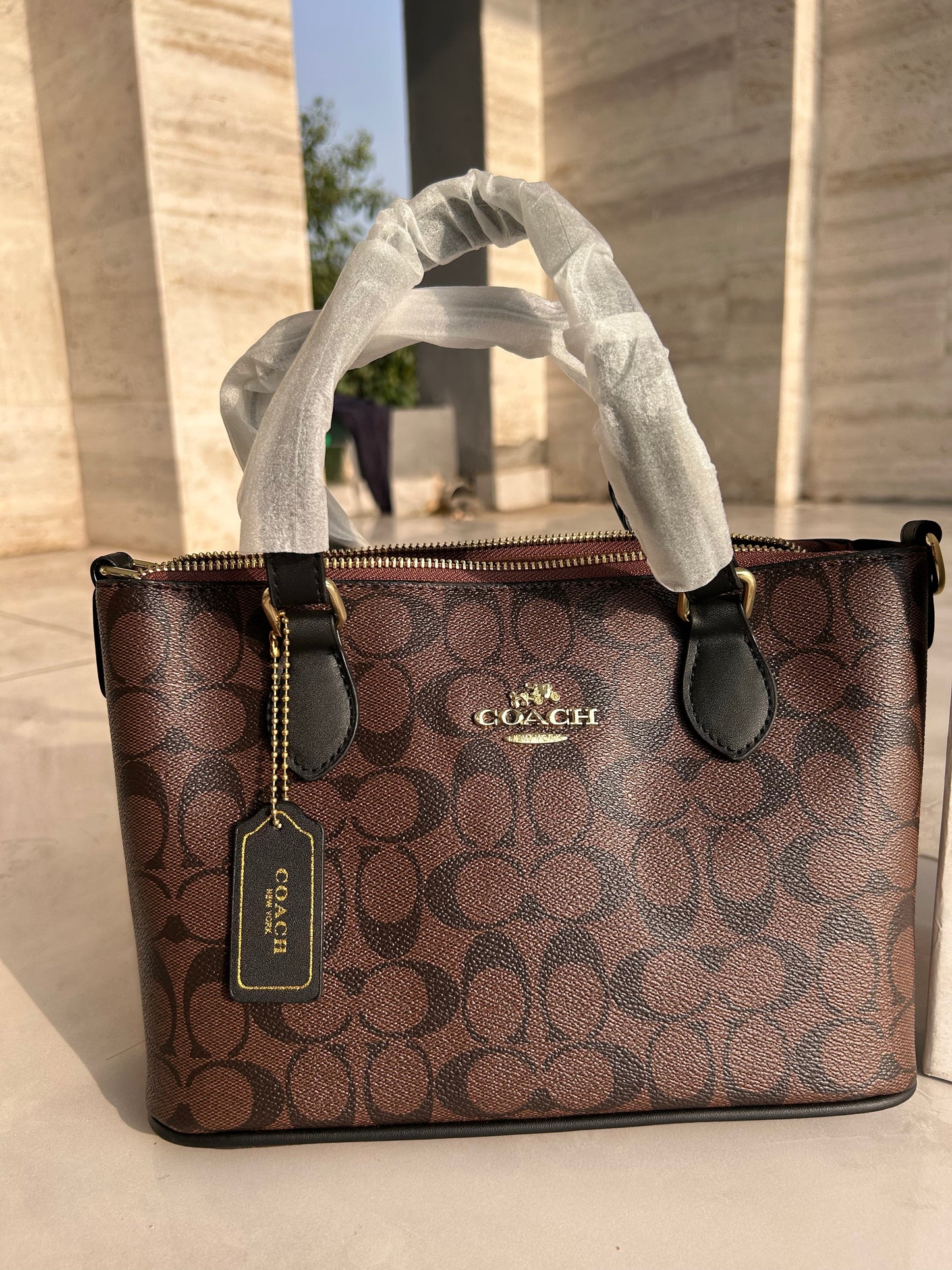 COACH Bag - Gallery Tote Bag In Signature Canvas- Dark Tan Brown