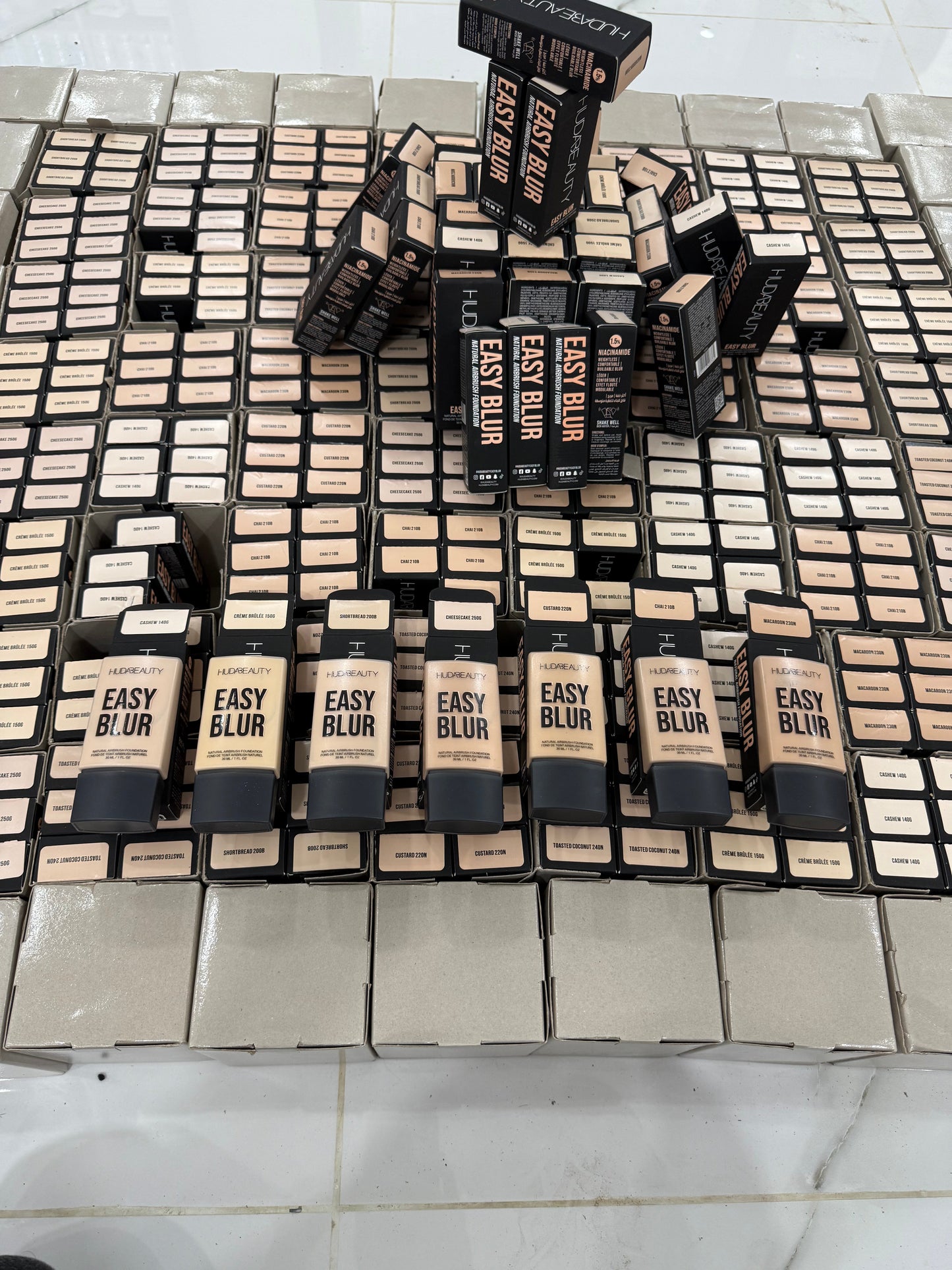 Huda Beauty Easy Blur Natural Airbrush Foundation with Niacinamide