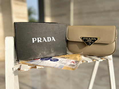 PRADA - BEIGE VENUS BAG