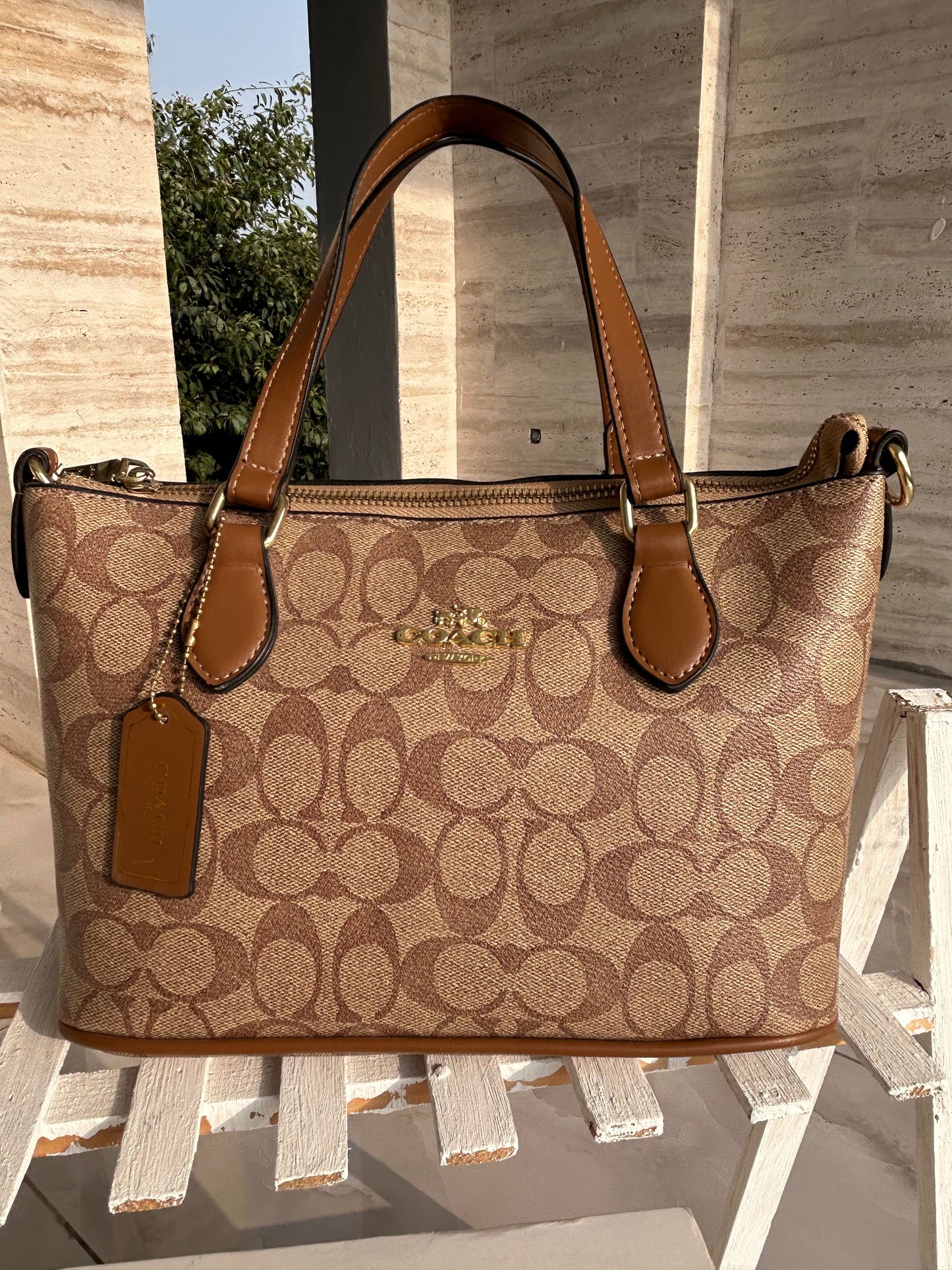 COACH Bag - Gallery Tote Bag In Signature Canvas- Brown