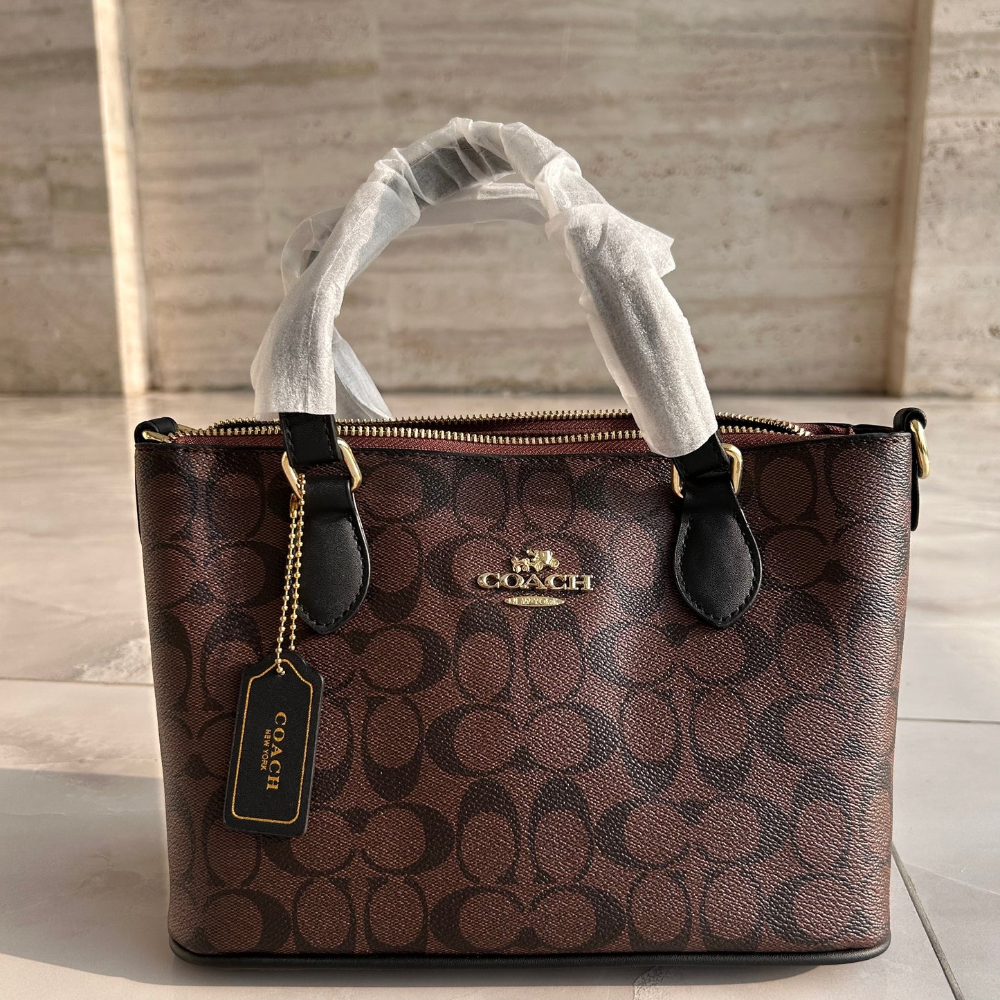 COACH Bag - Gallery Tote Bag In Signature Canvas- Dark Tan Brown