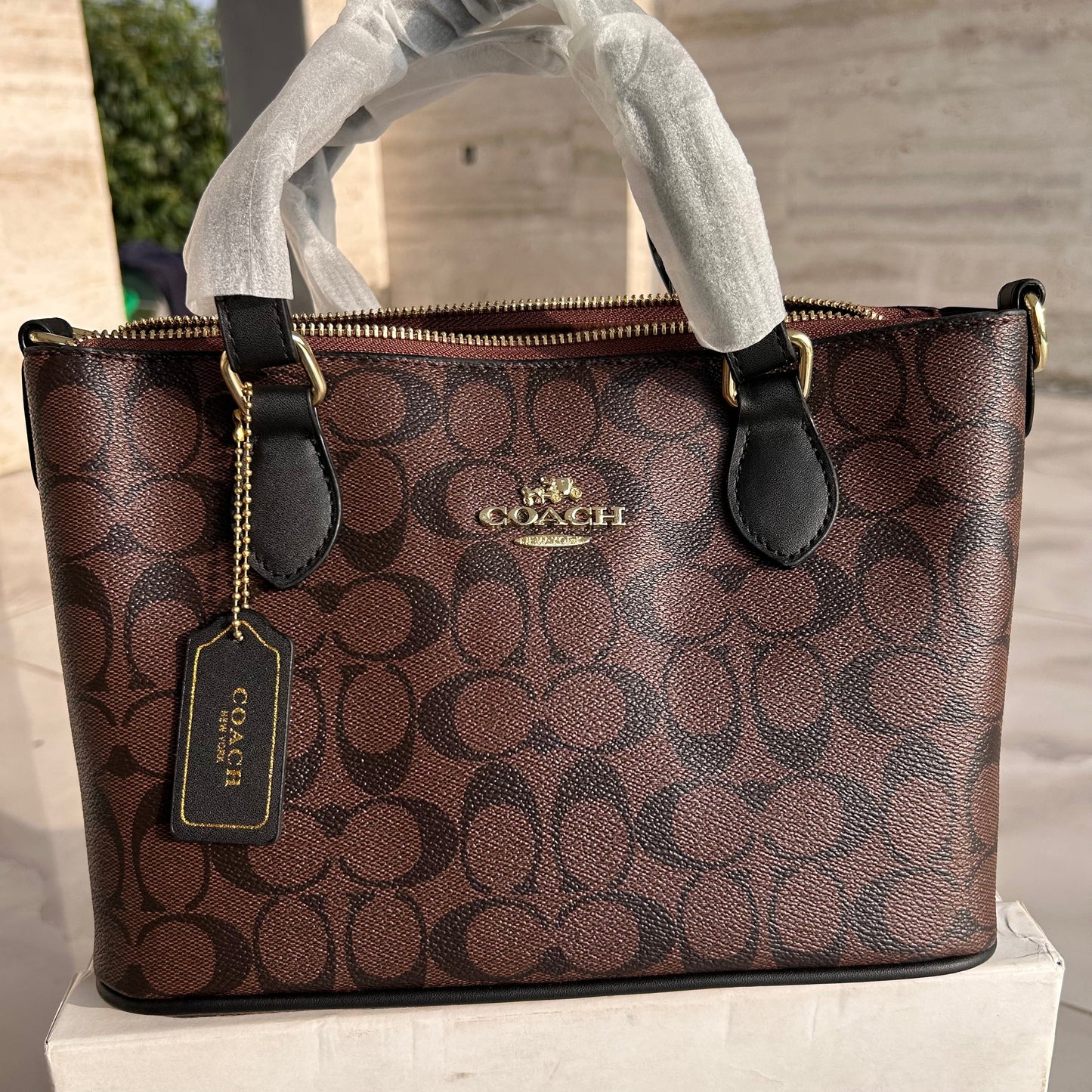 COACH Bag - Gallery Tote Bag In Signature Canvas- Dark Tan Brown