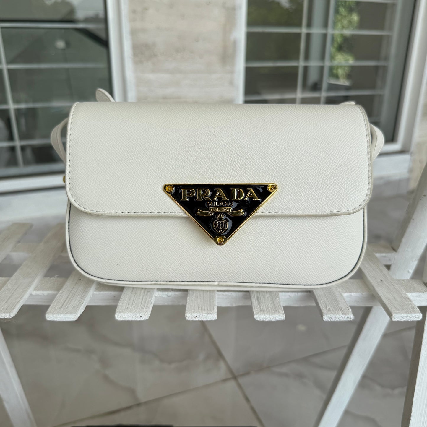 PRADA - WHITE VENUS BAG