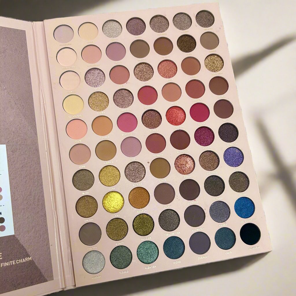 SUPER NUDE 70 Color Eyeshadow Palette