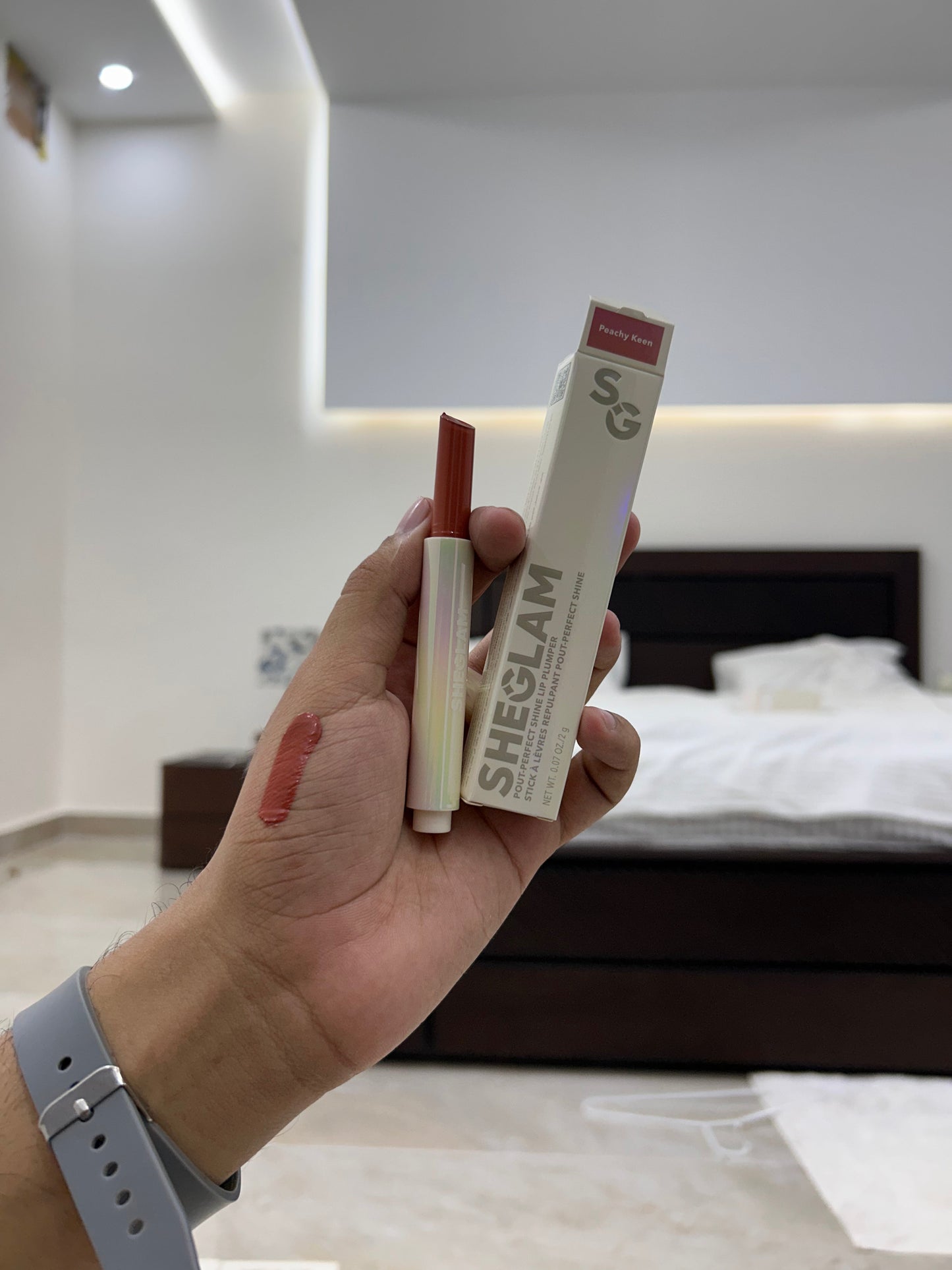 SHEGLAM POUT-PERFECT SHINE LIP PLUMPER