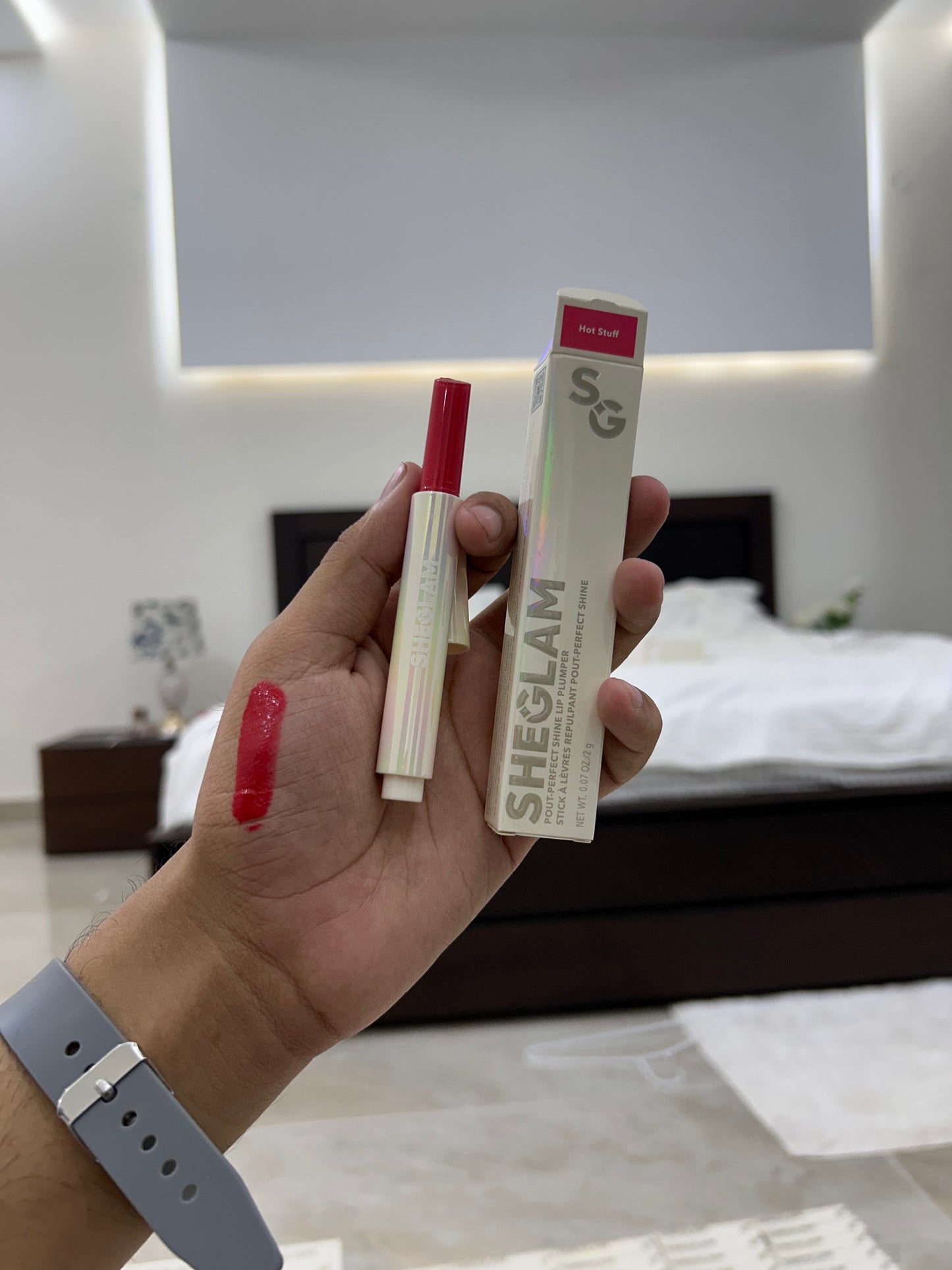 SHEGLAM POUT-PERFECT SHINE LIP PLUMPER