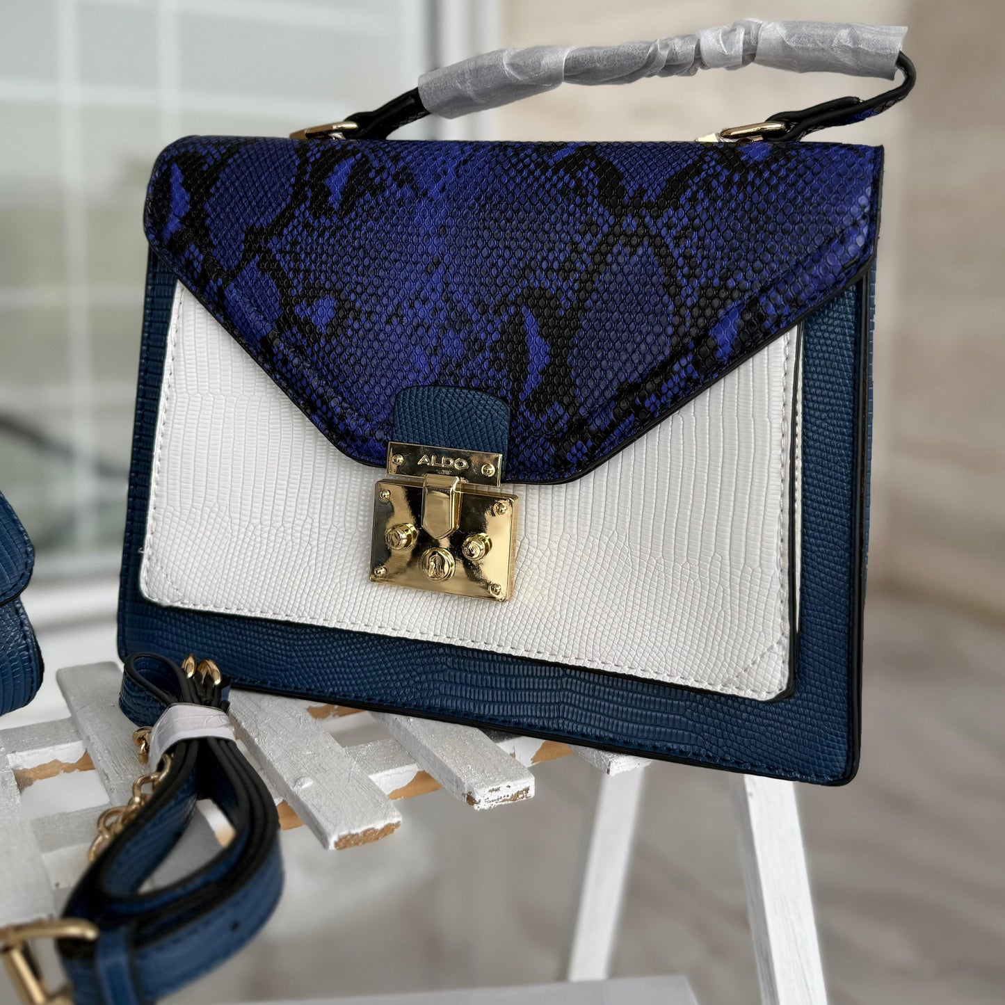 ALDO HANDBAG (BLUE )