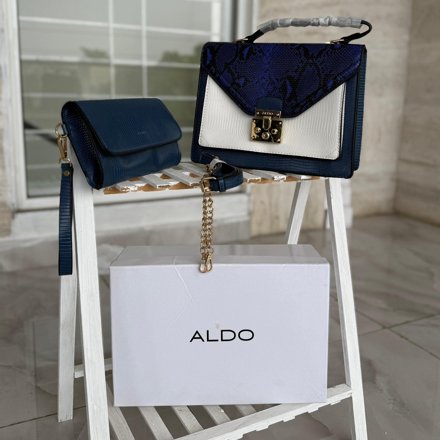 ALDO HANDBAG (BLUE )